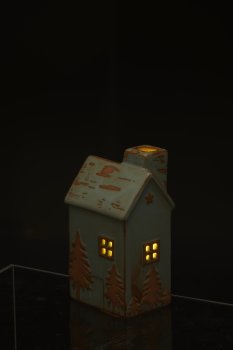 Porzellan Dekohaus mit LED, glasiert, 6x7,5x13cm, jade