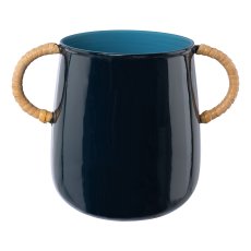 Metal vessel mug with natural